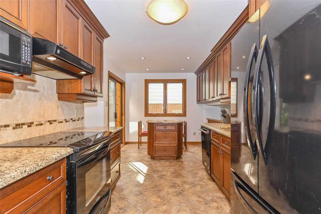 56 Wimbledon Rd, House detached with 5 bedrooms, 3 bathrooms and 5 parking in Guelph ON | Image 8