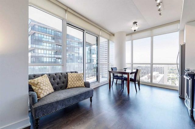 2502 - 30 Roehampton Ave, Condo with 2 bedrooms, 2 bathrooms and 1 parking in Toronto ON | Image 12