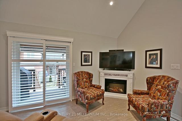 204 Macintosh Lane, Townhouse with 2 bedrooms, 3 bathrooms and 2 parking in Meaford ON | Image 2
