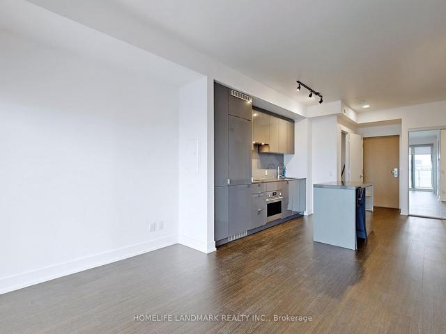 3806 - 7 Grenville St, Condo with 1 bedrooms, 1 bathrooms and 0 parking in Toronto ON | Image 2
