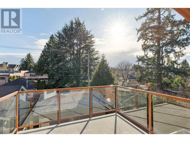 2928 W 32nd Avenue, House detached with 5 bedrooms, 5 bathrooms and 2 parking in Vancouver BC | Image 24
