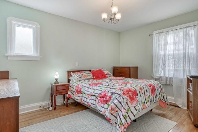 116 Cedarcrest Blvd, House detached with 2 bedrooms, 2 bathrooms and 5 parking in Toronto ON | Image 13