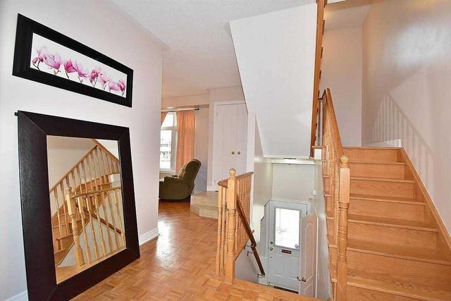 546 Vellore Woods Blvd, House detached with 3 bedrooms, 4 bathrooms and 4 parking in Vaughan ON | Image 23
