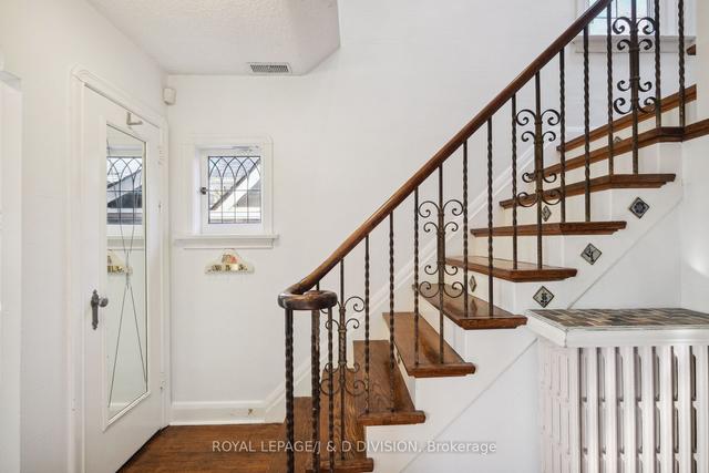 49&49r Park Hill Rd, House detached with 3 bedrooms, 4 bathrooms and 4 parking in Toronto ON | Image 10