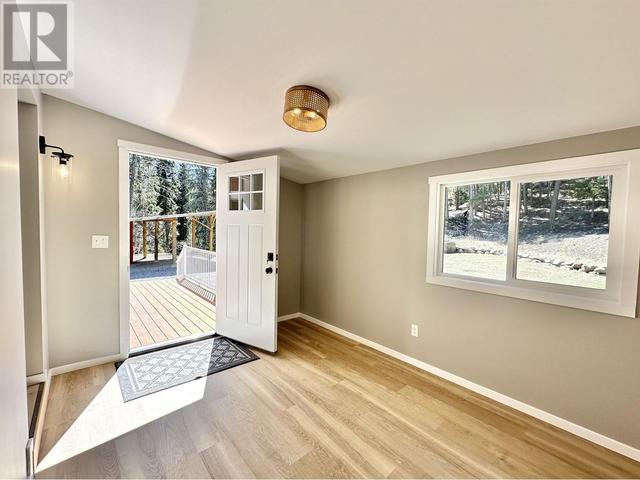 236 Jefferson Road, House other with 3 bedrooms, 0 bathrooms and null parking in Cariboo F BC | Image 4