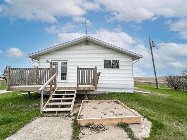 78002 Range Road 221, House detached with 3 bedrooms, 2 bathrooms and 6 parking in Smoky River No. 130 AB | Image 2