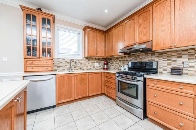 42 Ryecroft Cres, House detached with 4 bedrooms, 6 bathrooms and 6 parking in Brampton ON | Image 7