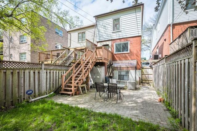main - 153 Gainsborough Rd, House detached with 3 bedrooms, 2 bathrooms and 0 parking in Toronto ON | Image 13