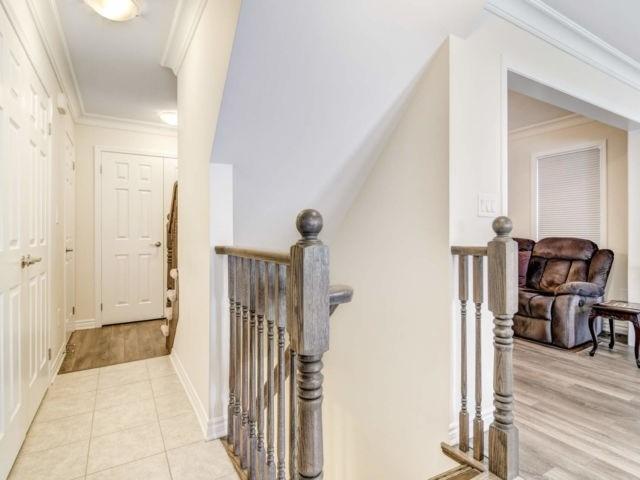115 Frost Crt, House attached with 3 bedrooms, 3 bathrooms and 2 parking in Milton ON | Image 10