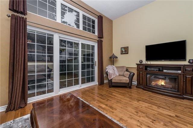89 Jenny Wrenway, Townhouse with 3 bedrooms, 2 bathrooms and 1 parking in Toronto ON | Image 3