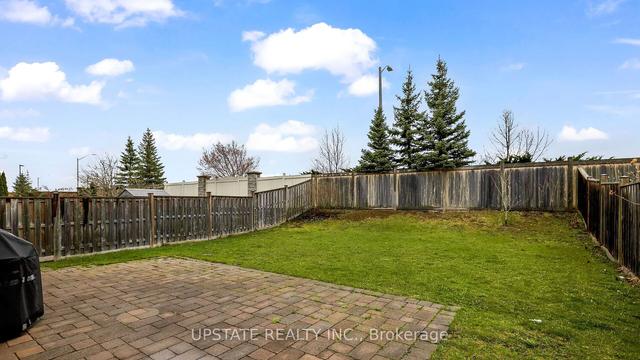 40 Messina Ave, House detached with 4 bedrooms, 3 bathrooms and 6 parking in Brampton ON | Image 21