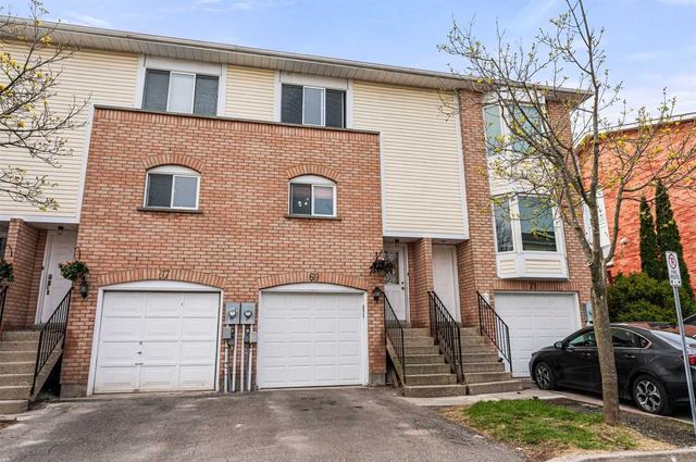 69 William Curtis Circ, Townhouse with 3 bedrooms, 2 bathrooms and 2 parking in Newmarket ON | Image 17
