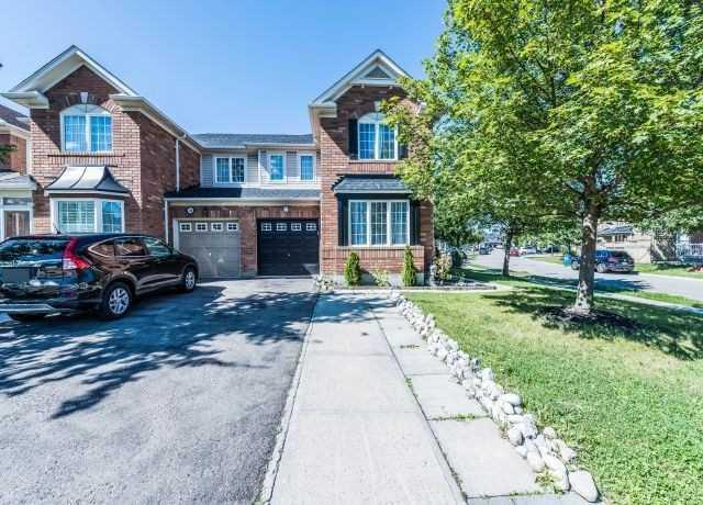 4 Frontenac Cres, House semidetached with 3 bedrooms, 4 bathrooms and 2 parking in Brampton ON | Image 1