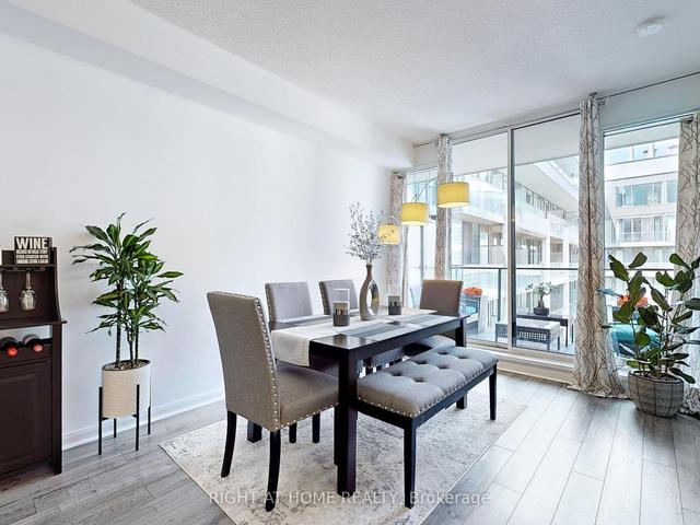 1702 - 111 Elizabeth St, Condo with 1 bedrooms, 1 bathrooms and 1 parking in Toronto ON | Image 7