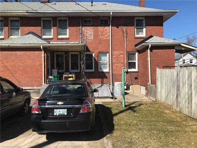 207 Lincoln St E, House detached with 4 bedrooms, 3 bathrooms and 4 parking in Welland ON | Image 6