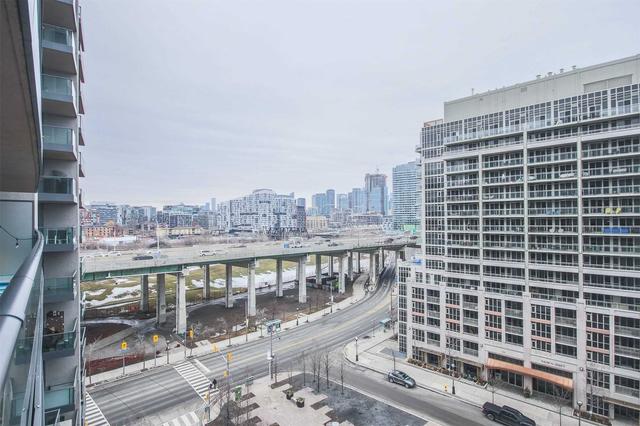 1069 - 209 Fort York Blvd, Condo with 2 bedrooms, 2 bathrooms and 1 parking in Toronto ON | Image 35