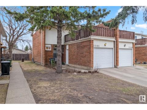 3242 130a Av Nw, House attached with 3 bedrooms, 2 bathrooms and 2 parking in Edmonton AB | Card Image