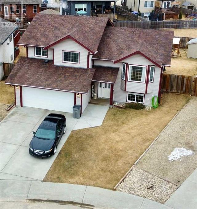 19 Reay Court, House detached with 3 bedrooms, 2 bathrooms and 4 parking in Whitecourt AB | Image 1