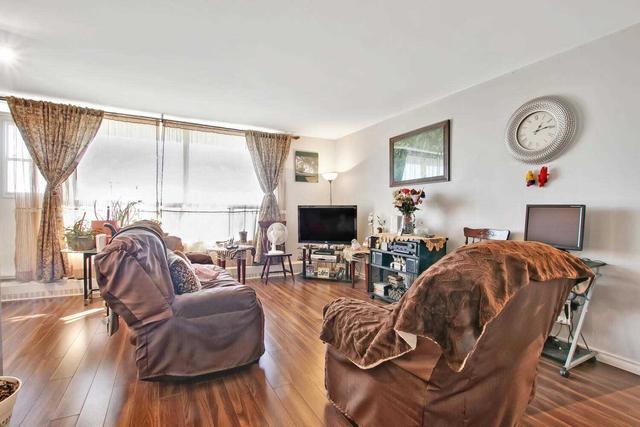 907 - 3390 Weston Rd, Condo with 2 bedrooms, 1 bathrooms and 1 parking in Toronto ON | Image 13