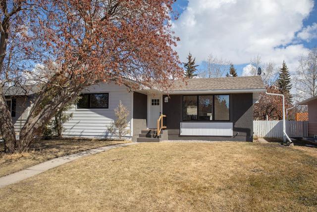 3313 44a Avenue, House detached with 4 bedrooms, 3 bathrooms and 4 parking in Red Deer AB | Image 1