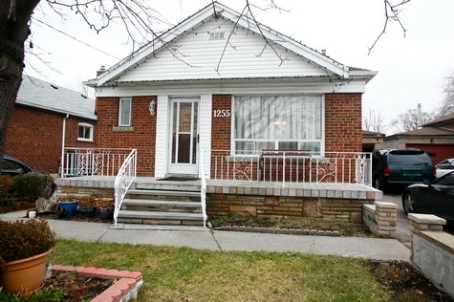 1255 Warden Ave, House detached with 3 bedrooms, 2 bathrooms and 3 parking in Toronto ON | Image 1
