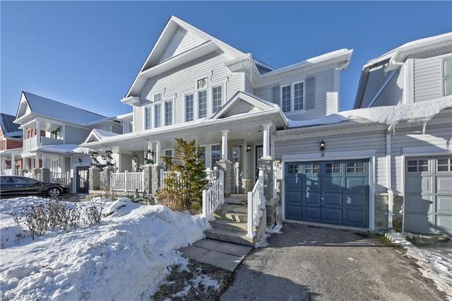 8 Beatrice Lane, House attached with 3 bedrooms, 2 bathrooms and 3 parking in Barrie ON | Image 2