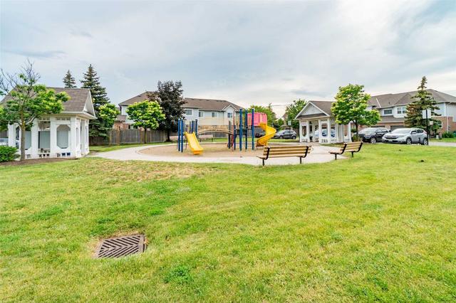 2 Brisbane Crt, Townhouse with 2 bedrooms, 2 bathrooms and 2 parking in Brampton ON | Image 33