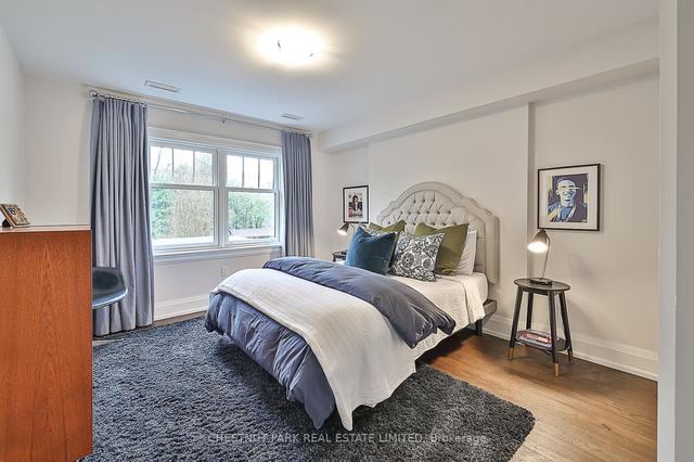 328 Bessborough Dr, House detached with 3 bedrooms, 4 bathrooms and 3 parking in Toronto ON | Image 22