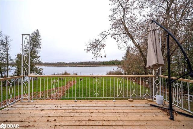 Lake view deck. | Image 6