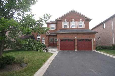 2330 Woodridge Way, House detached with 3 bedrooms, 3 bathrooms and 4 parking in Oakville ON | Image 1
