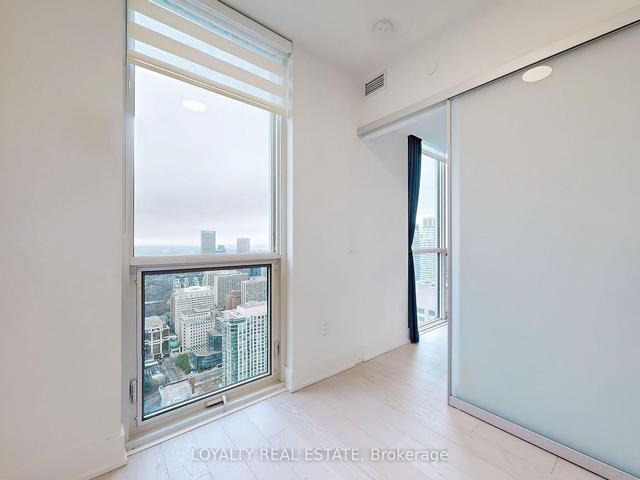 4909 - 1 Yorkville Ave, Condo with 2 bedrooms, 2 bathrooms and 1 parking in Toronto ON | Image 17