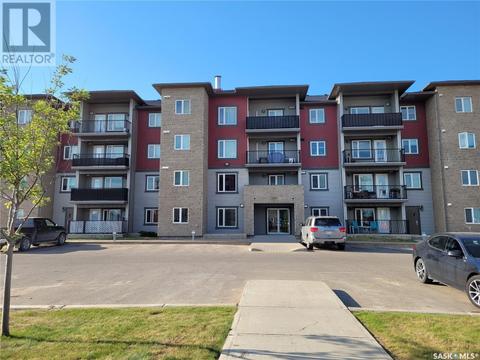 103 - 308 Petterson Drive, Condo with 1 bedrooms, 1 bathrooms and null parking in Estevan SK | Card Image