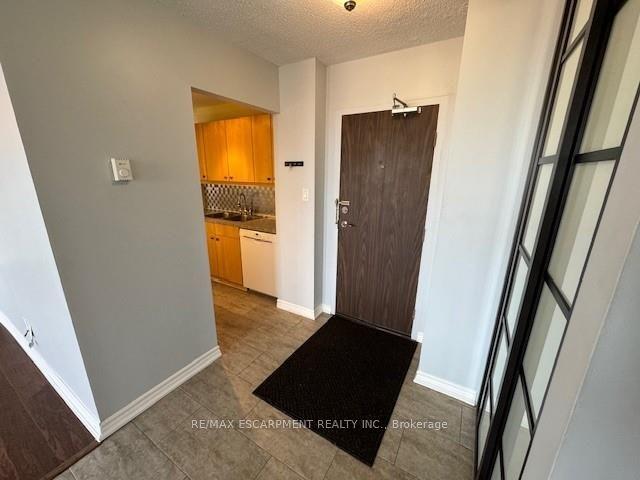 1205 - 75 Queen St N, Condo with 2 bedrooms, 1 bathrooms and 1 parking in Hamilton ON | Image 31