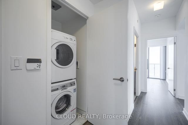 5008 - 11 Wellesley St W, Condo with 2 bedrooms, 2 bathrooms and 1 parking in Toronto ON | Image 11