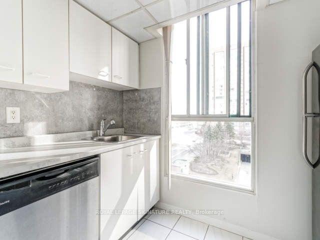 516 - 155 Hillcrest Ave, Condo with 1 bedrooms, 1 bathrooms and 1 parking in Mississauga ON | Image 6