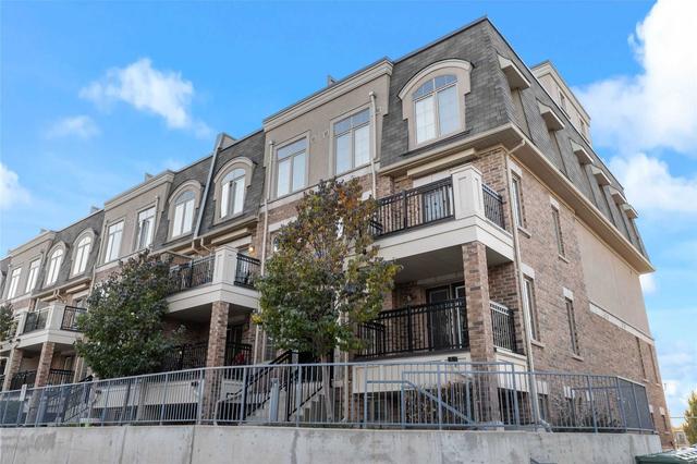 30 - 2441 Greenwich Dr, Townhouse with 2 bedrooms, 2 bathrooms and 1 parking in Oakville ON | Image 1