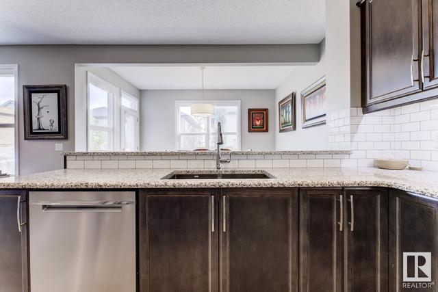 22721 94a Av Nw, House detached with 4 bedrooms, 3 bathrooms and null parking in Edmonton AB | Image 22