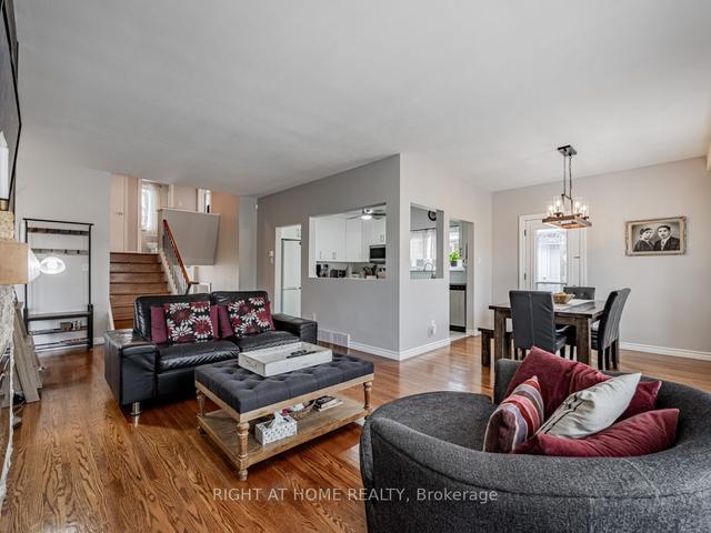 129 Thistle Down Blvd, House detached with 4 bedrooms, 2 bathrooms and 5 parking in Toronto ON | Image 39