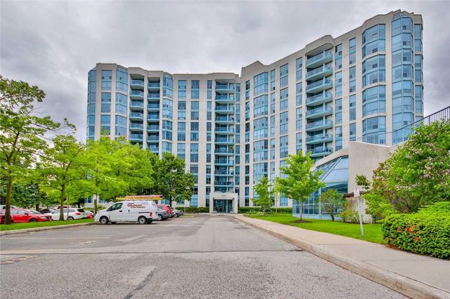 702 - 360 Watson St, Condo with 2 bedrooms, 2 bathrooms and 1 parking in Whitby ON | Image 12