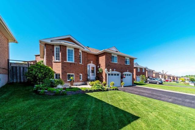 34 Archer Ave, House detached with 3 bedrooms, 3 bathrooms and 6 parking in Bradford West Gwillimbury ON | Card Image