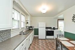 19 Elizabeth St, House detached with 4 bedrooms, 2 bathrooms and 4 parking in Ajax ON | Image 5