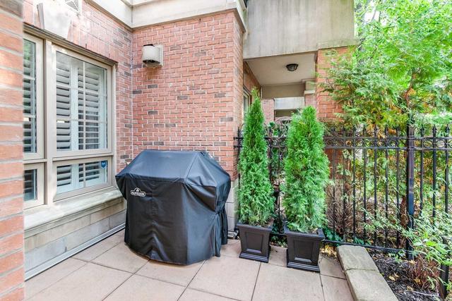 th15 - 20 Burkebrook Pl, Townhouse with 3 bedrooms, 3 bathrooms and 2 parking in Toronto ON | Image 30