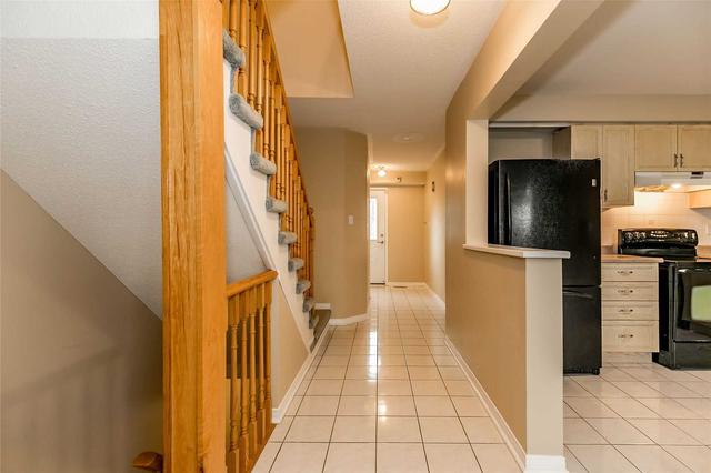 34 - 58 Brisbane Crt, Condo with 3 bedrooms, 3 bathrooms and 2 parking in Brampton ON | Image 2