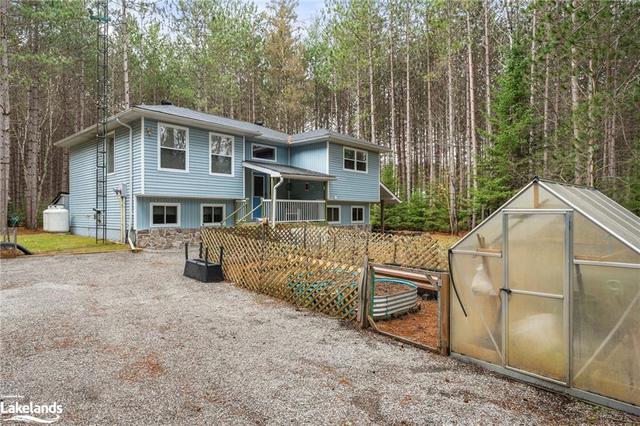 1673 Barry Line Road, House detached with 3 bedrooms, 2 bathrooms and 6 parking in Algonquin Highlands ON | Image 23