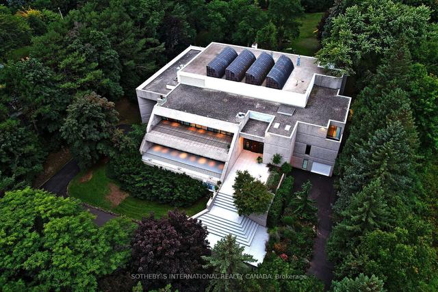 30 High Point Rd, House detached with 8 bedrooms, 12 bathrooms and 22 parking in Toronto ON | Image 18