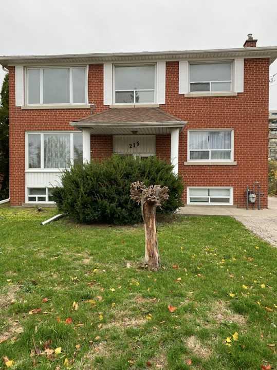 upper - 215 Cocksfield Ave, House detached with 2 bedrooms, 1 bathrooms and 1 parking in Toronto ON | Image 4
