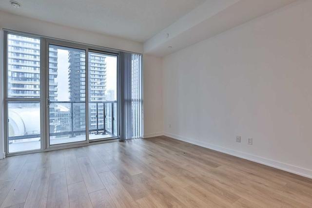 2413 - 87 Peter St, Condo with 1 bedrooms, 1 bathrooms and 0 parking in Toronto ON | Image 7