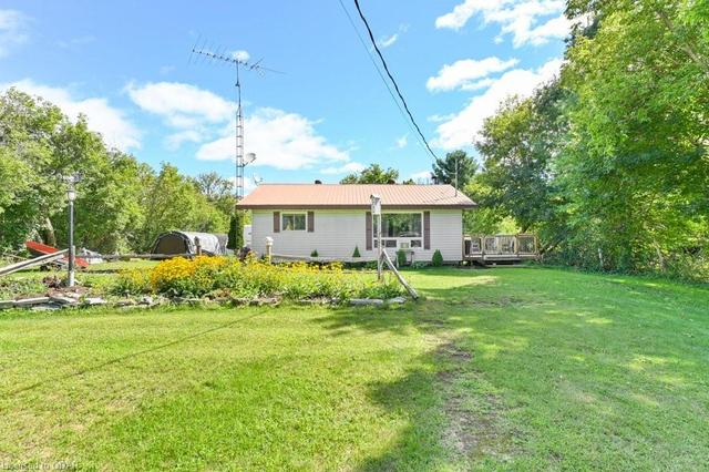 2444 Henderson Road, House detached with 4 bedrooms, 1 bathrooms and 10 parking in Central Frontenac ON | Image 11