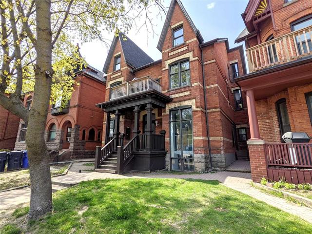 556/558 Spadina Cres, House detached with 9 bedrooms, 11 bathrooms and 12 parking in Toronto ON | Image 1