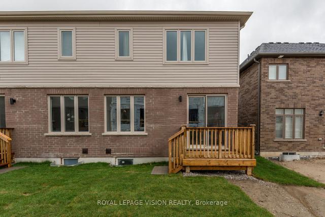 67 Copperhill Hts, House semidetached with 4 bedrooms, 4 bathrooms and 2 parking in Barrie ON | Image 24